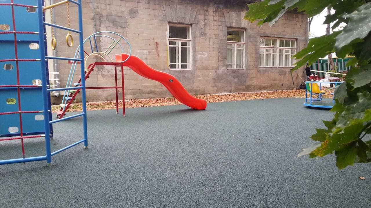 Резиновое покрытие для детских площадок Резиновое покрытие для детских площадок